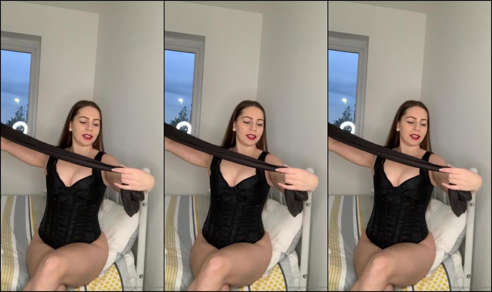 Lady Annabelle Watch Me While Putting On My New Pantyhose