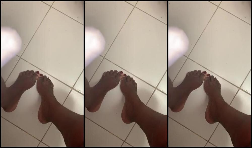 Madam Caramel Onlyfans Is That Time Of The Month Today I M Already Experiencing Some Pain But For My Consolation I Will 2