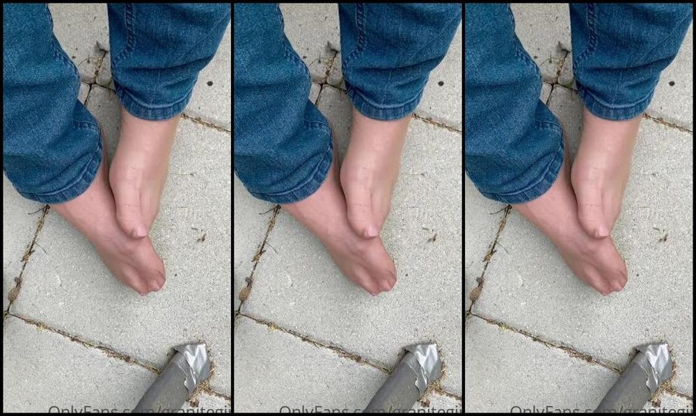 Shawna Nicknamed Granitegirl Onlyfans No Nudity But Plenty Of Candid Pantyhose Feet