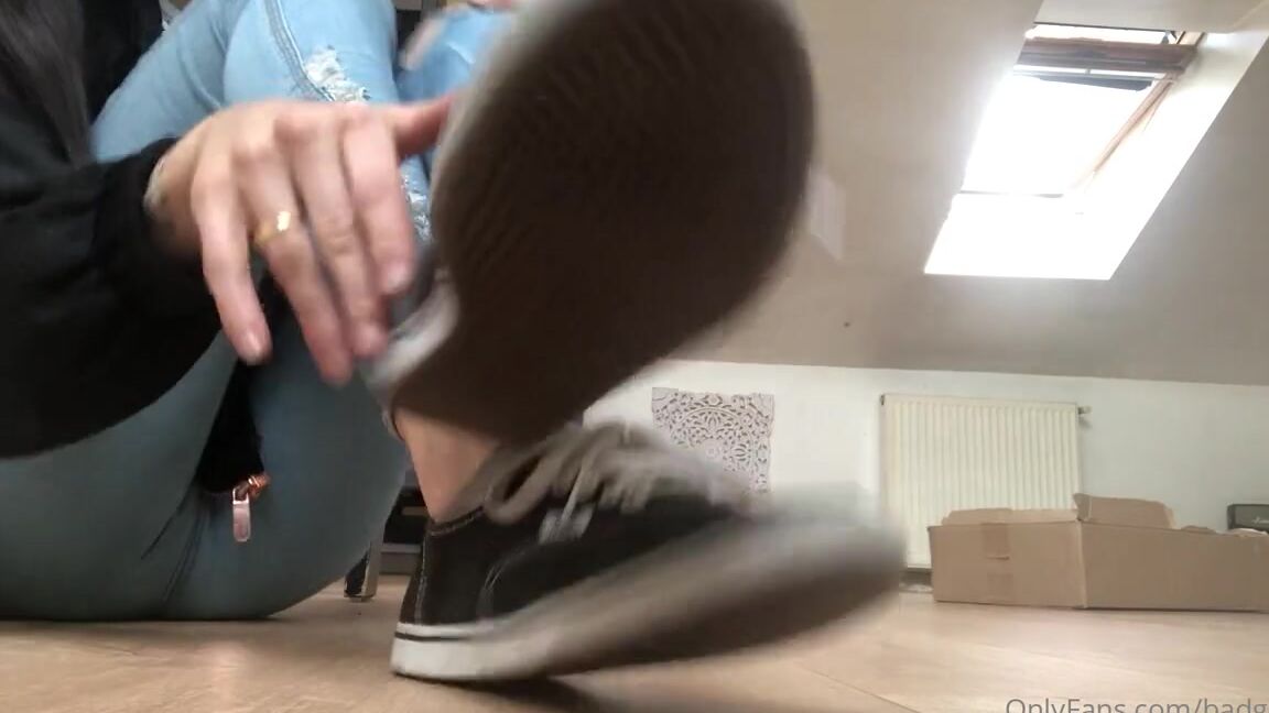 Goddessgaelle Nicknamed Badgaelle Onlyfans Miammm Les Petites Vans