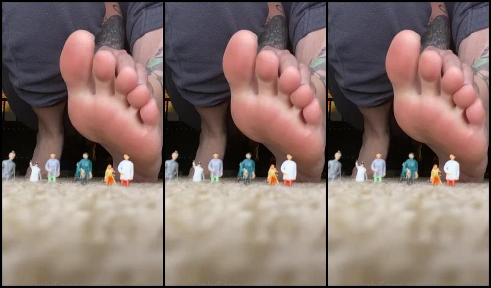 Kiki Kitsune Nicknamed Kiki Kitsune 05 15 2022 Onlyfans Video Giantess Letting These Little Men Know How Worthless And Disposable They Are