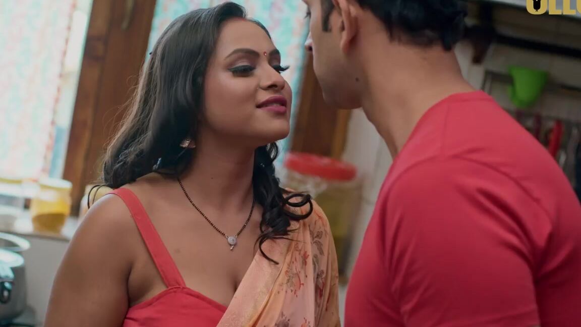 Charmsukh Tawa Garam Episode 1 720P Ullu Web Dl Hindi Aac2 0 H 264