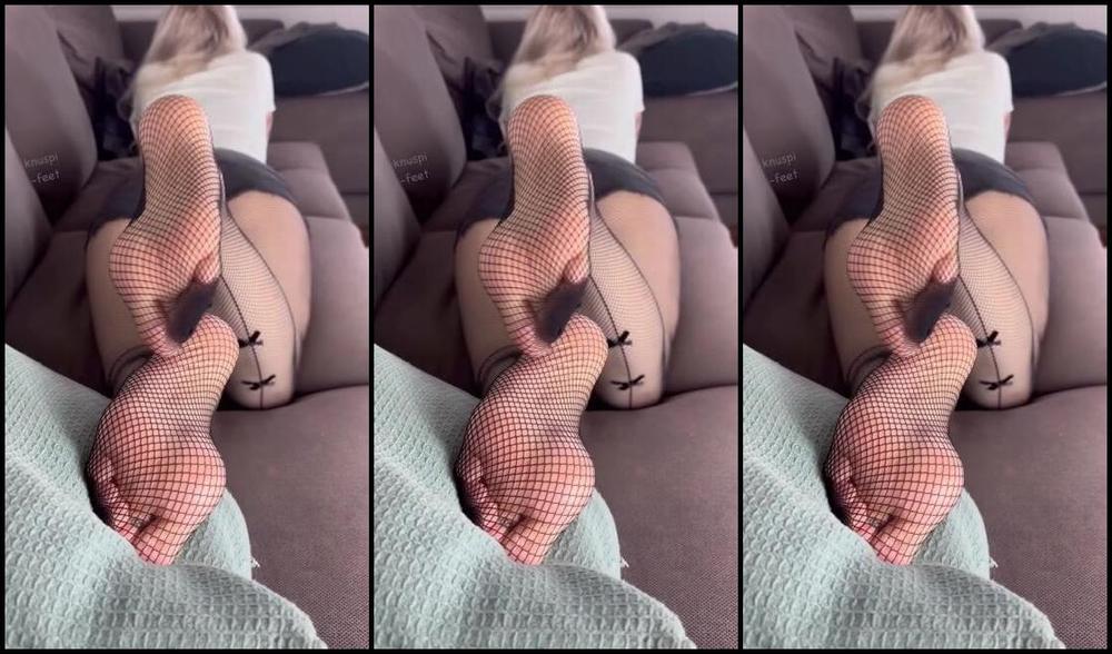 Knuspi Feet Nicknamed Knuspi Feet Onlyfans Feetknuspi Feet 3174444842 Ever Thought About Playing With My Feet While I M Reading Or Are You Just Staring