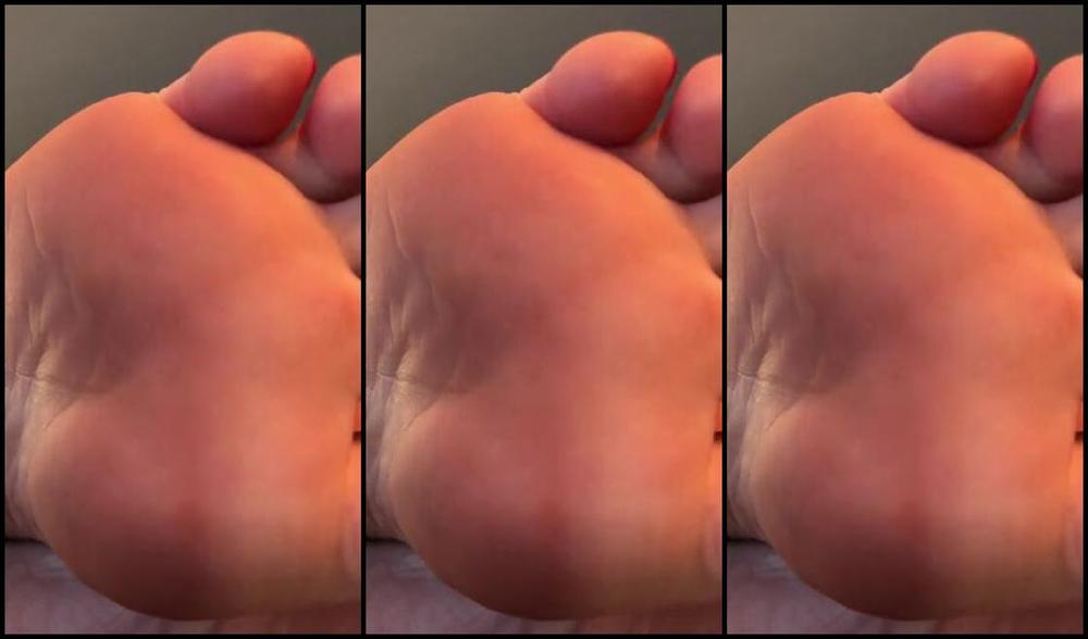 Caroline Aka Feetsiecakes Onlyfans So Close You Can Almost Taste Them