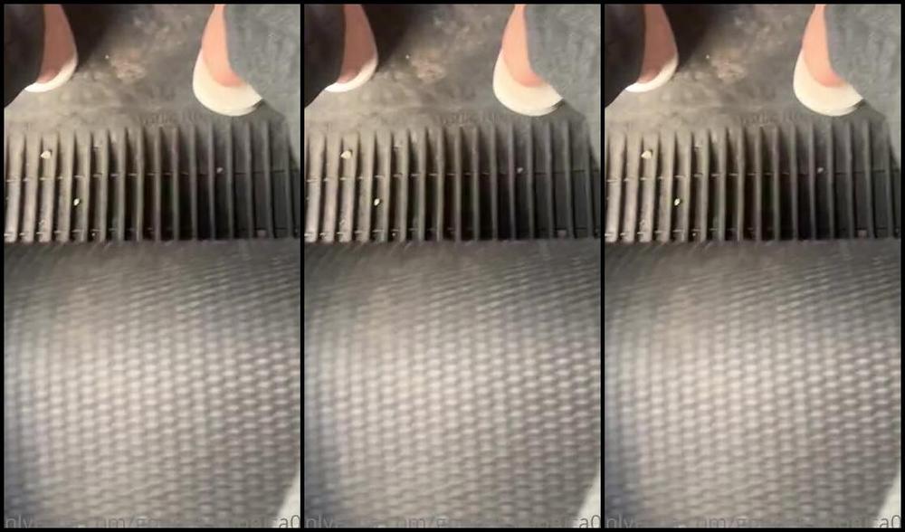 Goddessmonica00W Onlyfans White Flip Flopsp