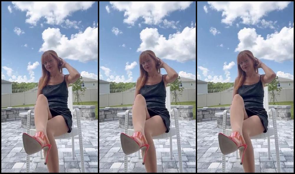 Nylonskitten Nicknamed Nylonskitten 09 11 2023 Onlyfans Video In My New Backyard Back Patio Theres Only So Much I Can Do Without Getting A