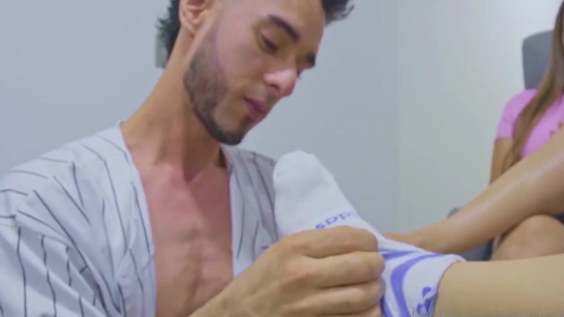 Latinfeetproducciones Nicknamed Latinfeetproduccione 11 07 2022 Onlyfans Video Miniserie 4 Instruyendo A La Sobrina Capitulo 3