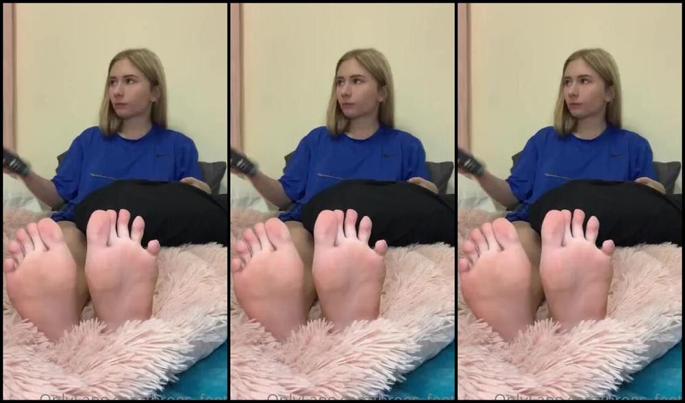 Blondies Toes Onlyfans This Is My First Post Hope You Guys Love It 4