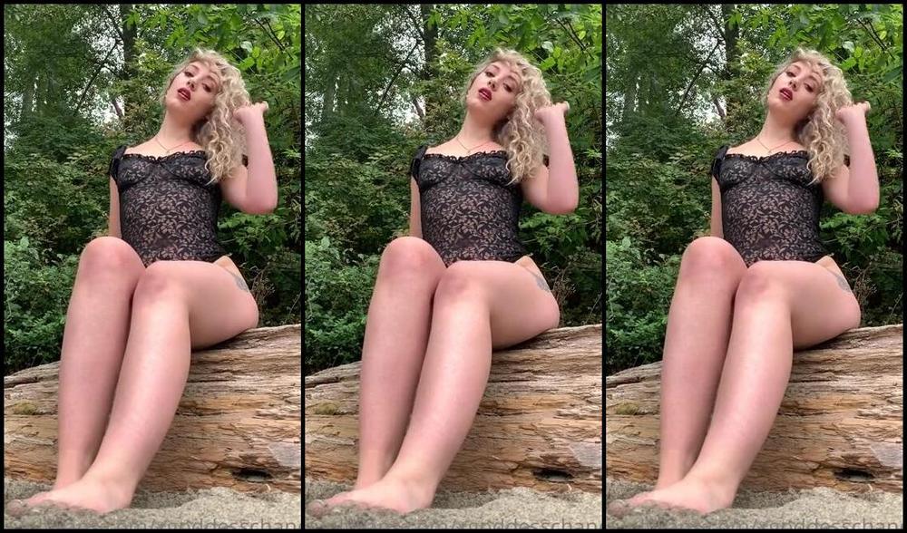 Mistress Ava Aka Iworshipavaonyx Onlyfans Clean The Sand From In Between My Goddess Toes With Your Miserable Mouth Foot Slut