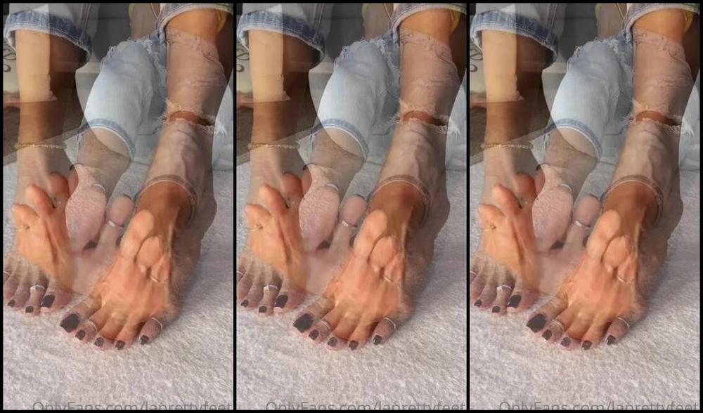 Laprettyfeet4 Nicknamed Laprettyfeet4 Onlyfans Loving This Dark Burgundy Color