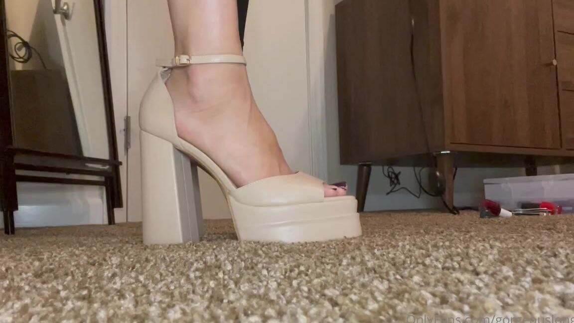 Gorgeous Long Toes Nicknamed Gorgeouslongtoes Onlyfans Remember My Last Live I Made Some Promises A New Pedi In The First Week2