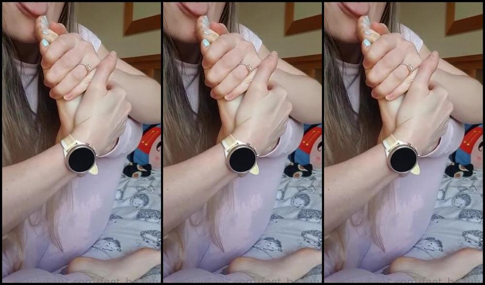 Feet Beautyx Nicknamed Feet Beautyx 03 21 2021 Onlyfans Video Nothing Tastes Better Than My Sweaty Feet After A Long Day Driving Around In A Hot