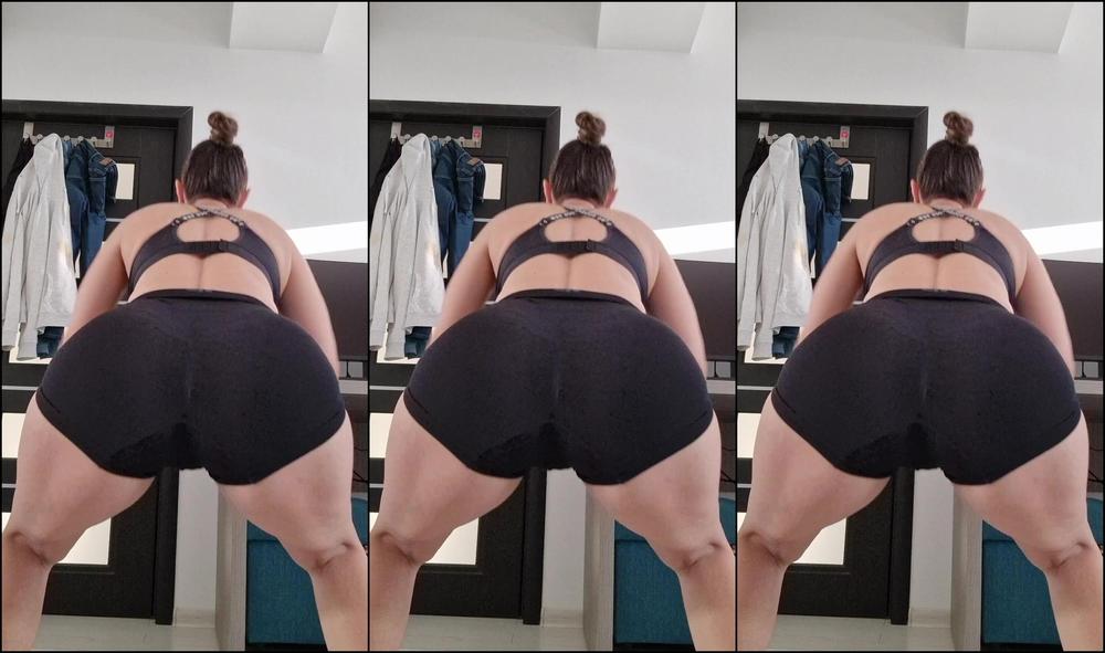 Indiscreethotandfit Milf Doing Booty And Mobility Workout