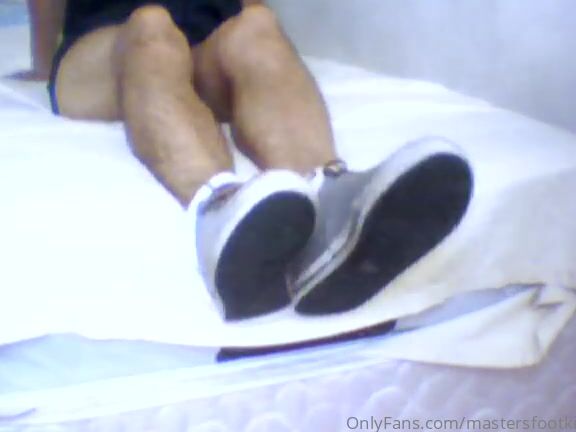 Brfootmodel 1279388724 11 18 2020 Old Bu Gold Stinky Socks