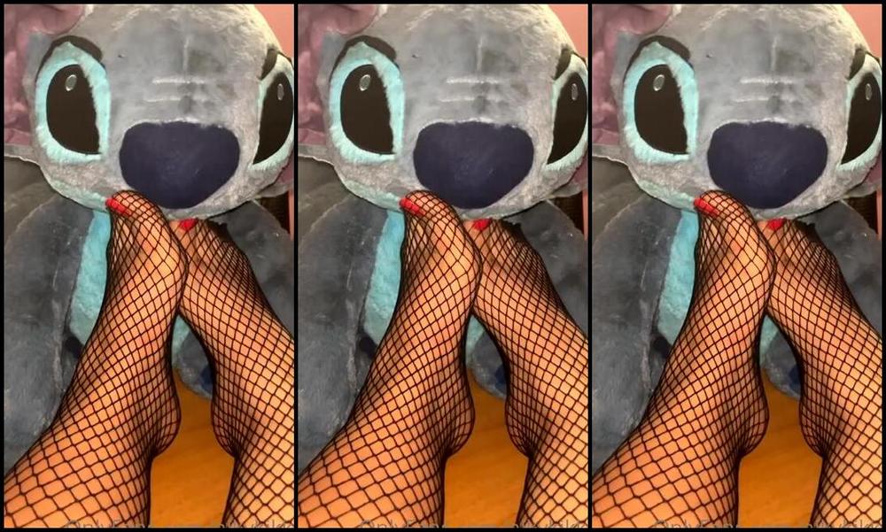 Nikykikka Nicknamed Nikykikka Foot Fetish 12 29 2022 Onlyfans Видео Вы Хотите Поиграть Со Стичем E1