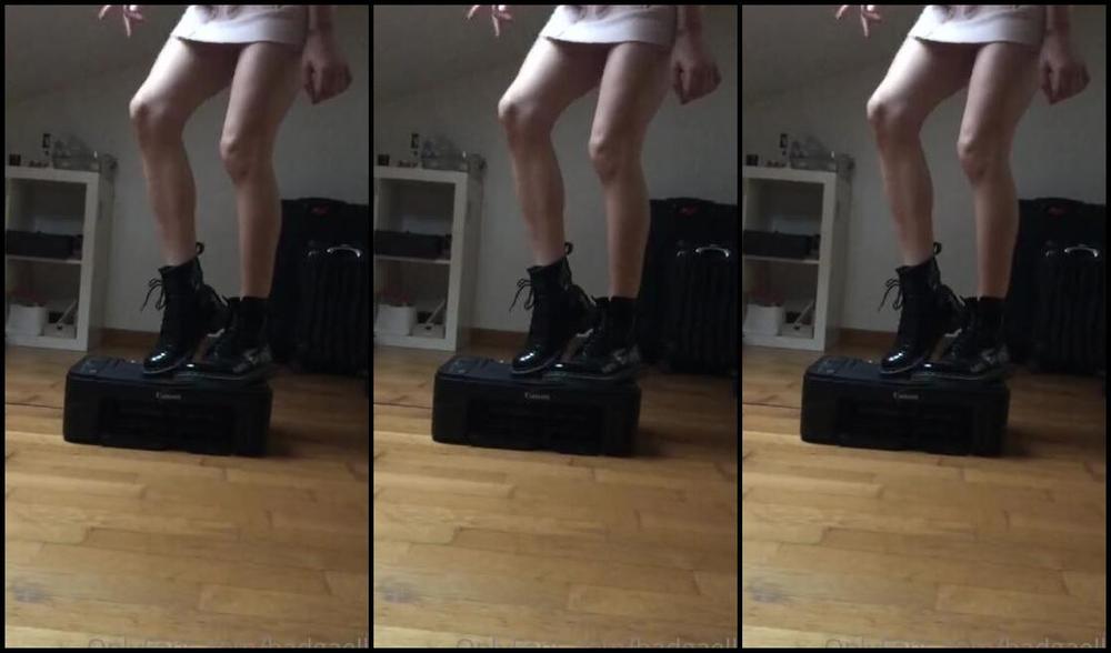 Goddessgaelle Nicknamed Badgaelle Onlyfans Video 574