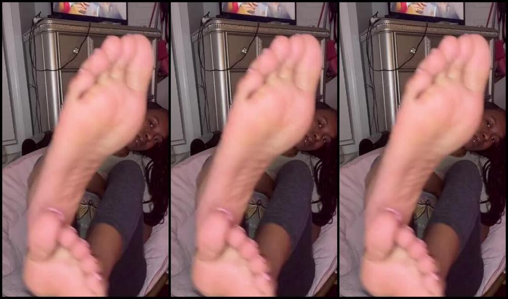 Pretty Solez Nicknamed Solezofagoddess Foot Fetish 04 08 2024 Onlyfans Video Watching Me Oil Up My Big Pretty Soles And Rub Them Together Makes You So Weak
