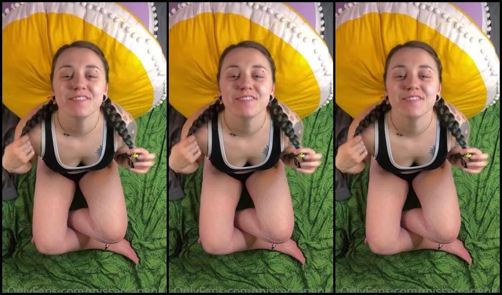 Missarcanaplus Nicknamed Missarcanaplus Onlyfans I Know It Might Not Seem Interesting To Watch A Girl Take Out Her Braids But I Think I Manage To