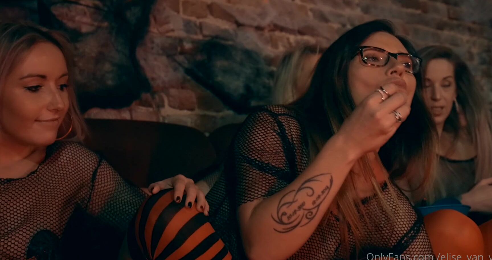 Elise Van Vlaanderen New Teaser Trailer Halloween Movie Ik Had Een Leuke Sp