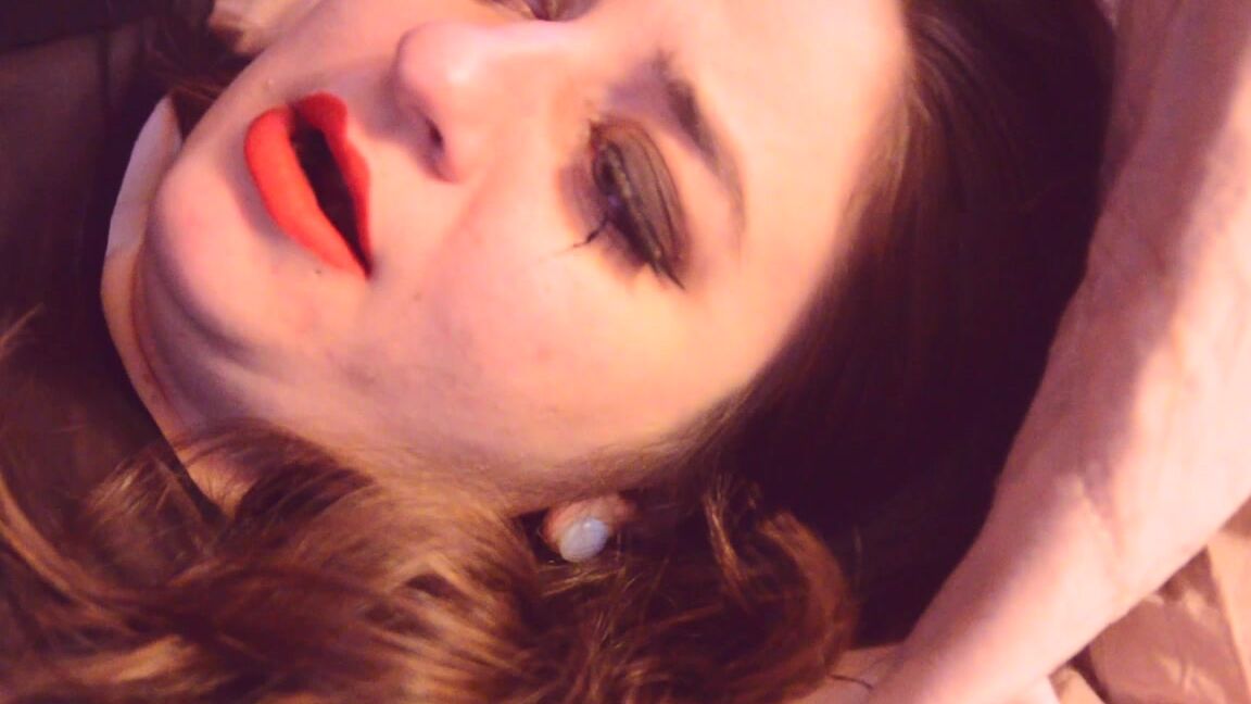 Vampire, Mind Fuck, Mesmerize, Solo masturbation, BBW freshie juice vampire mesmerized to cum ManyVids