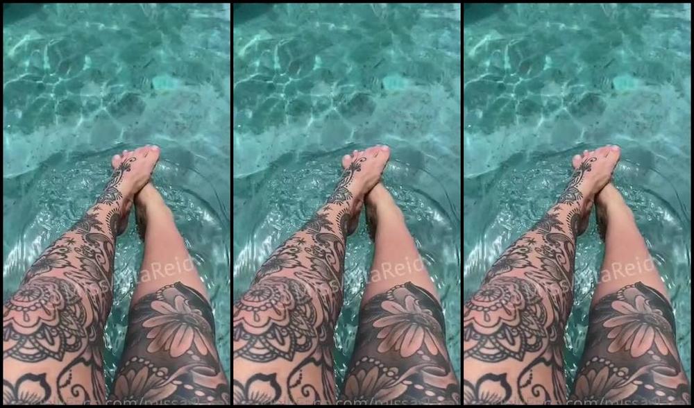 Miss Ayla Reid Nicknamed Missaylareid 06 29 2023 Onlyfans Video Dipping My Toes