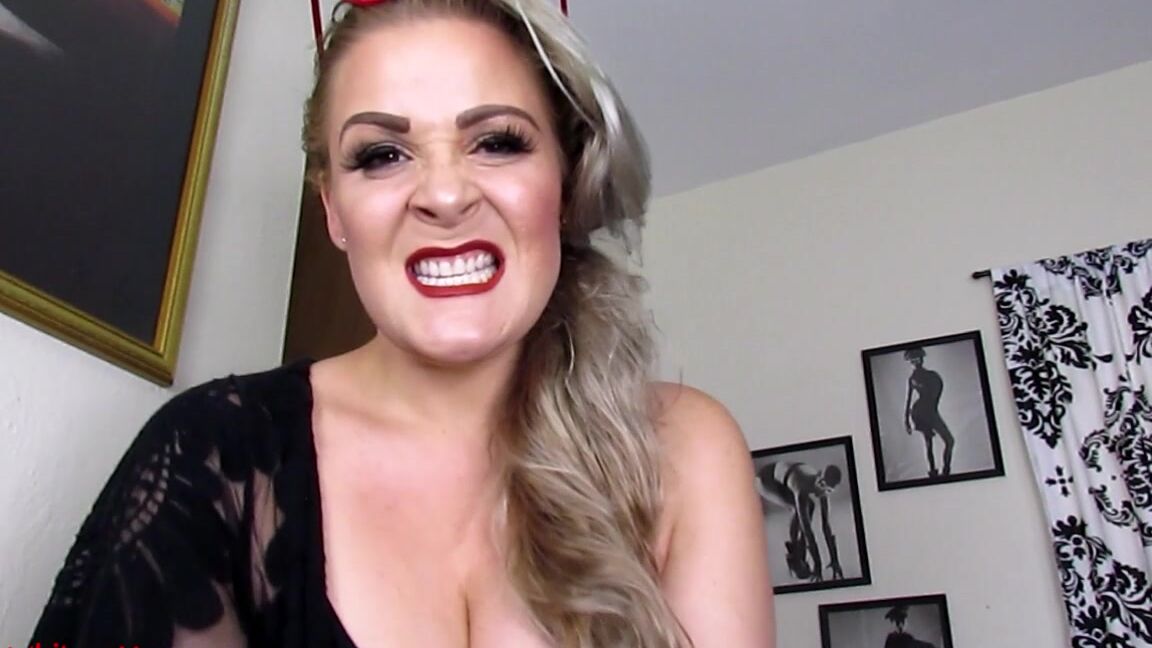 Misswhitneymorgan Whitney Loves Giving Raspberries