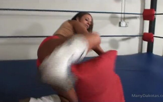 Dakota Charms Nicknamed Dakotacharms Onlyfans Scissoring Lesson With Jennifer