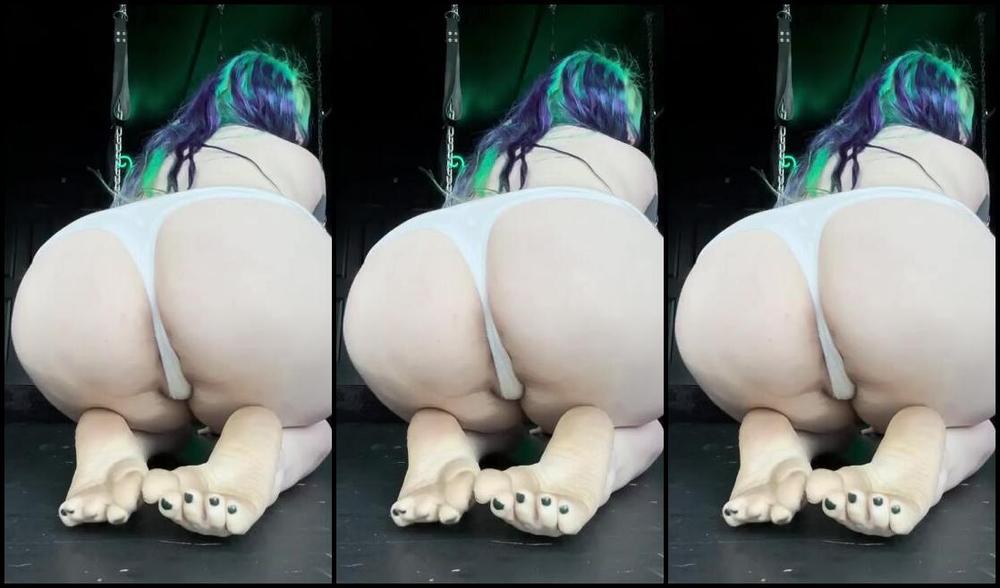 Jupiter Domina Nicknamed Jupiterdomina Onlyfans Can You Guess What Song I Was Wiggling