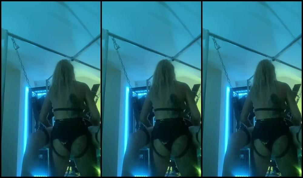 Misssuzannamax Onlyfans It S Wet Hole Wednesday Spread In My Swing And Ready For Fucking Willybank9
