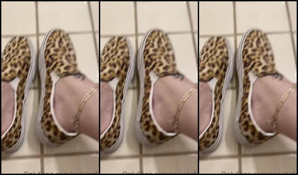 Servingbarefeet Aka Servingfet Onlyfans Toe Jam Tuesday In Full Effect Then I Sucked My Own Jam