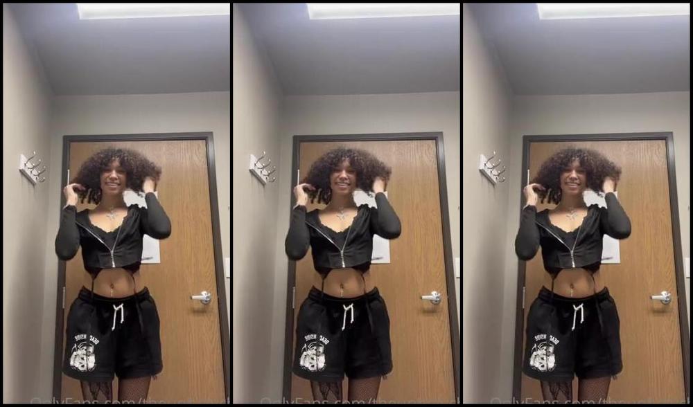 Theunholychi Nicknamed Theunholychi Onlyfans A Lil Bathroom Strip Tease O