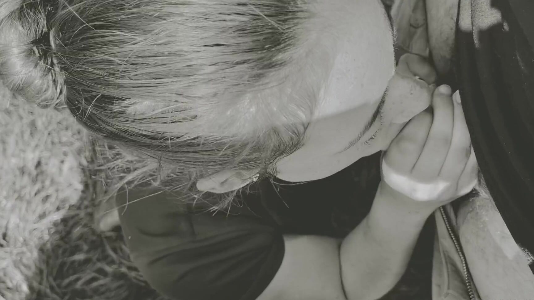 lladventures-27-10-2021-2255528311-last-minute-blowjob-beside-the-road-black-and-white-because-the-lighting-wasn-t-too-goo