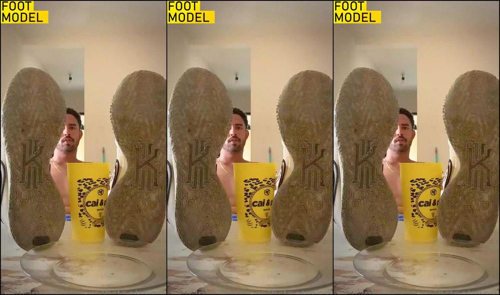 Brfootmodel 2793784367 03 04 2023 Luntch Time