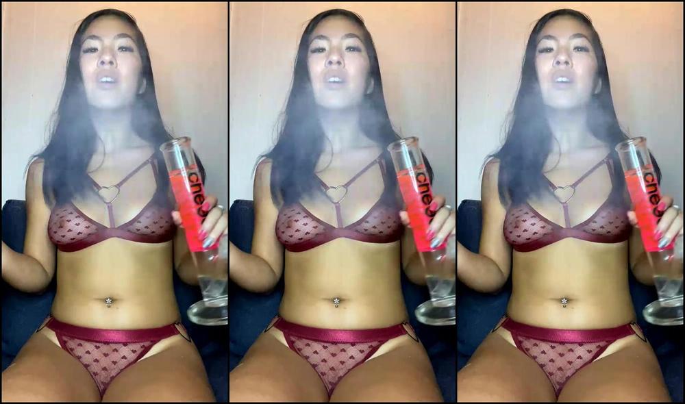 lilslutlaceyyy-14-07-2021-2162584943-stream-started-at-07-13-2021-10-57-pm-est-dp-my-new-toy-is-almost-too-much-for-me