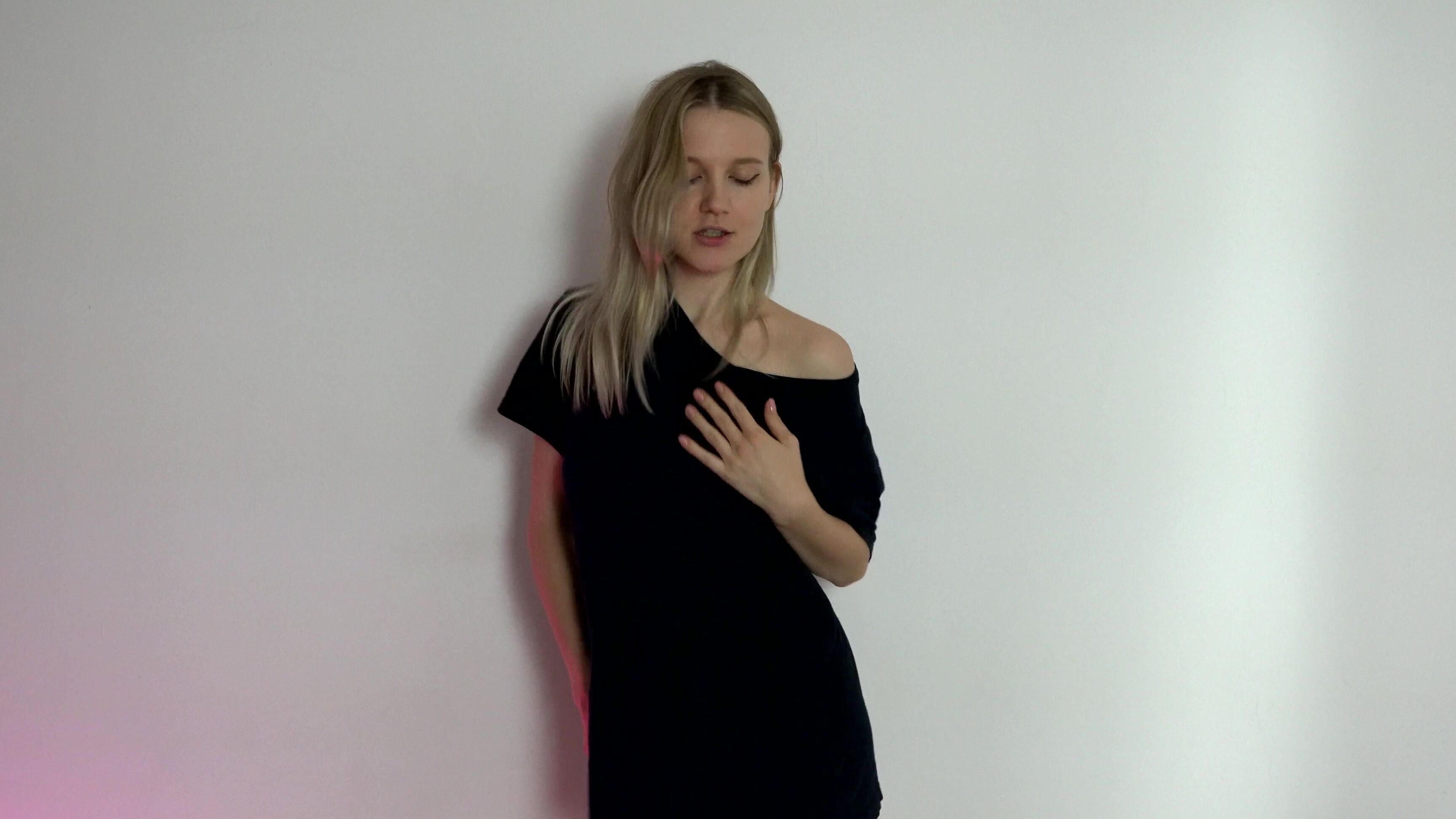 Clothes Destruction / Burning, Nudity/Naked, Ripoff, Strip Tease, Striptease alicepure strip tease and ripping t shirt ManyVids