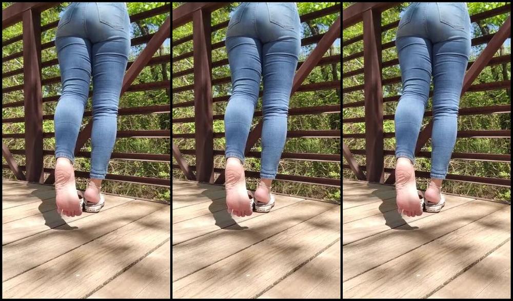 Babylumpstoes420 04 23 2024 Onlyfans Video Its Going To Be Raining All Week So I Just Had To Spend Today