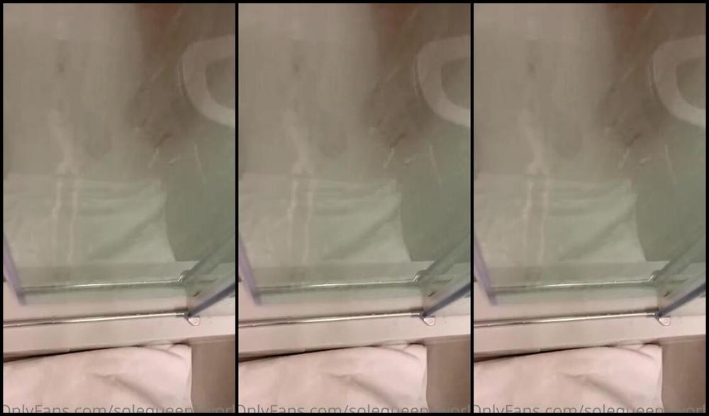 Sole Queen Nicknamed Solequeensworld Onlyfans It S Gettin Steamy In Here