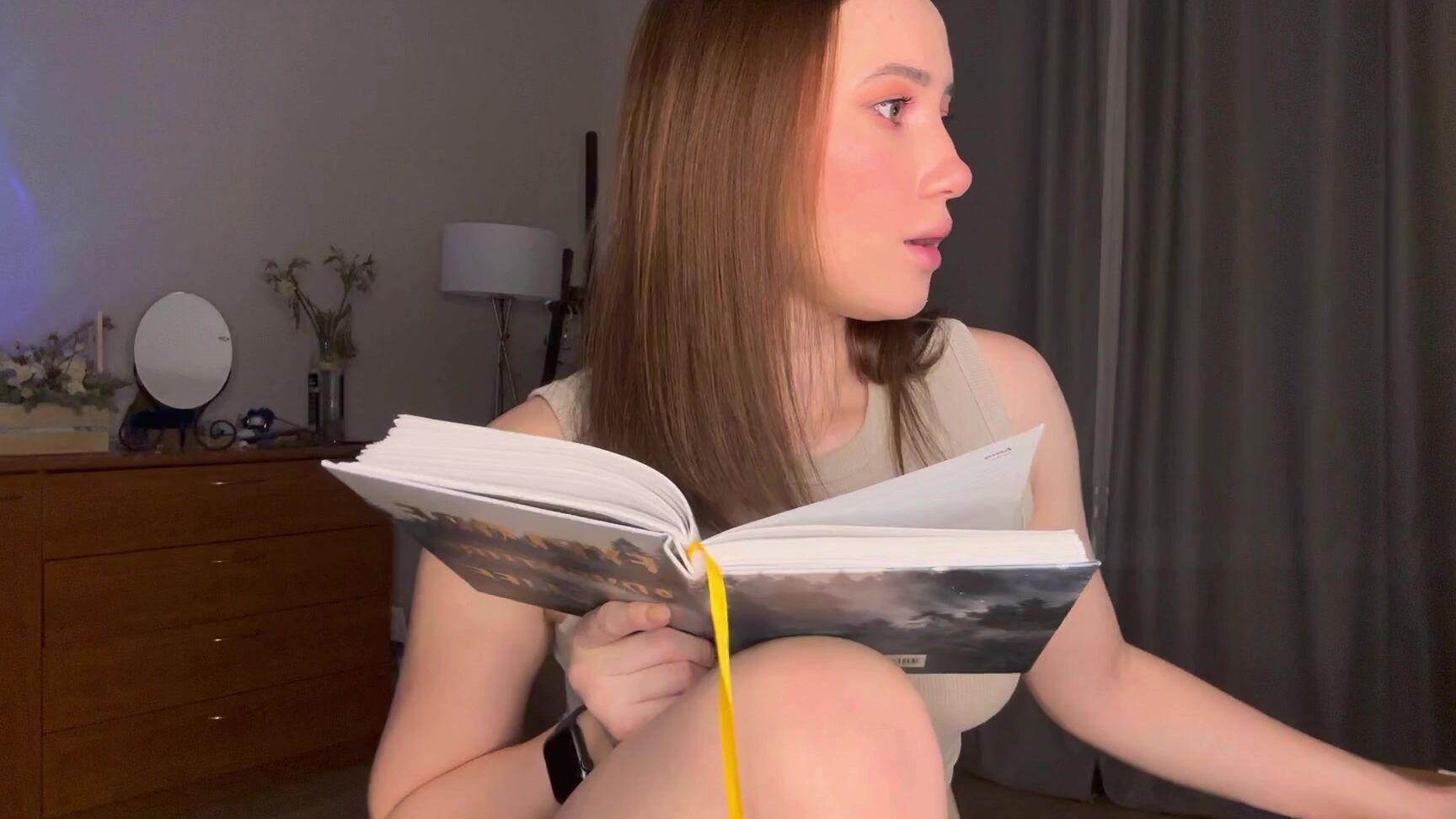 "Babyheavanian" fetish, goddessworship, ignore, sfw, silence Im ignoring you while looking for new ideas manyvids