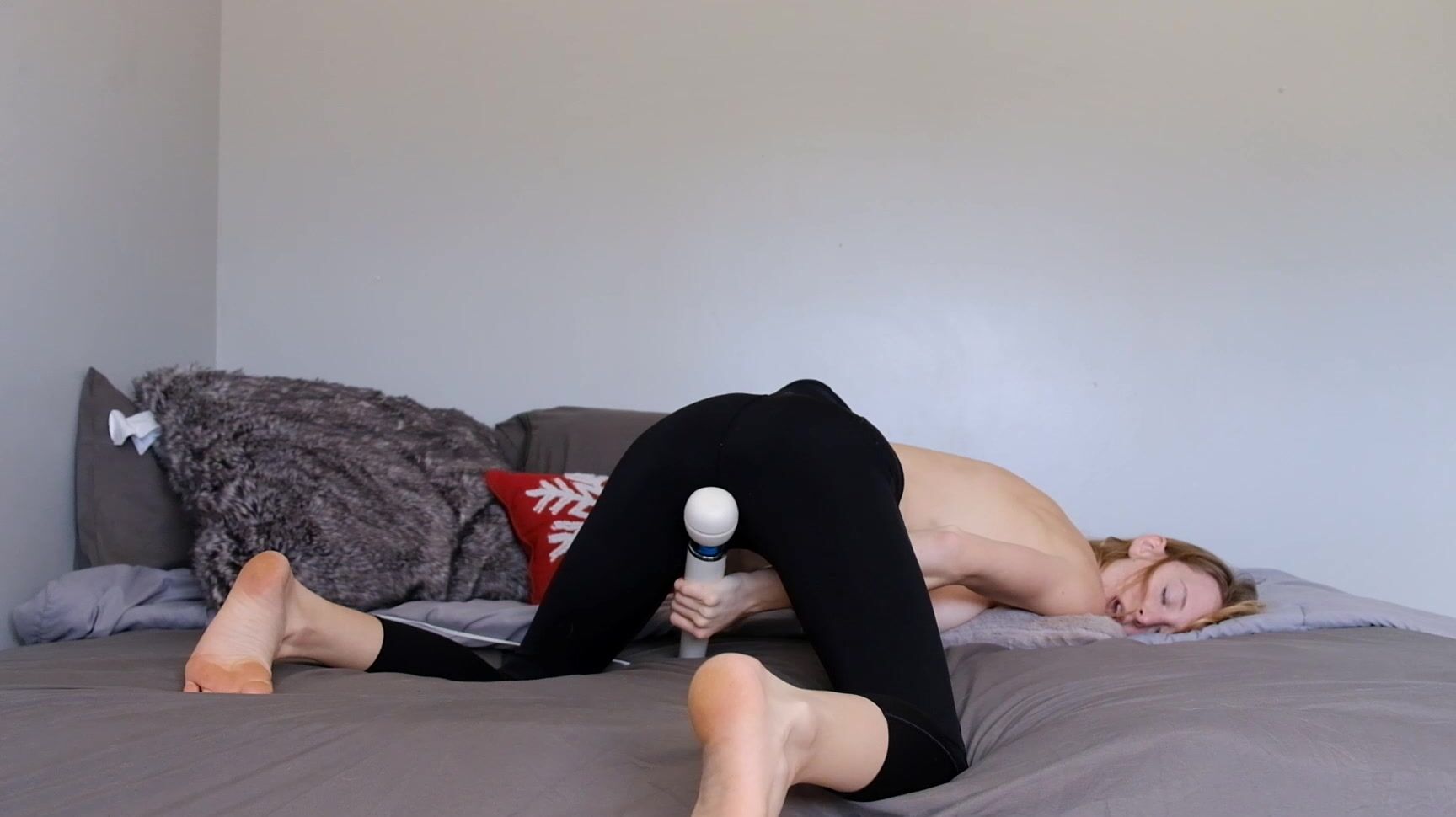 Melissamaexo Orgasm In Yoga Pants Manyvids
