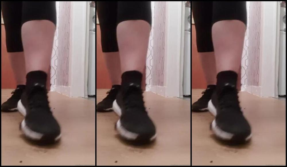 Miss B Nicknamed Missb52S Onlyfans 01 11 2020 Clean The Floor First