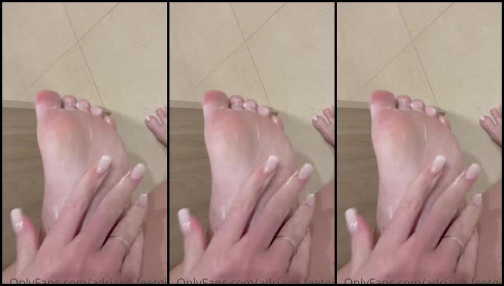 Adriana Feetgirl Nicknamed Adriana Feetgirl 01 16 2023 Onlyfans Video Je Me Suis Achetee Une Nouvelle Creme Pour Les Pieds Alors Je Me Suis Dit Que