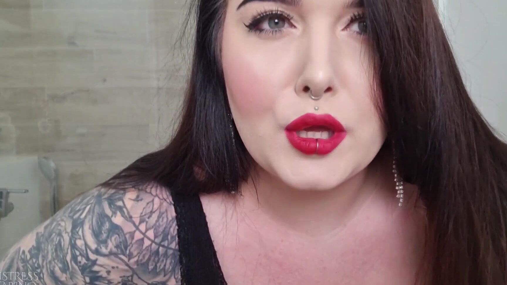 Mistresskarino Golden Nectar Meal For My Slave Pov