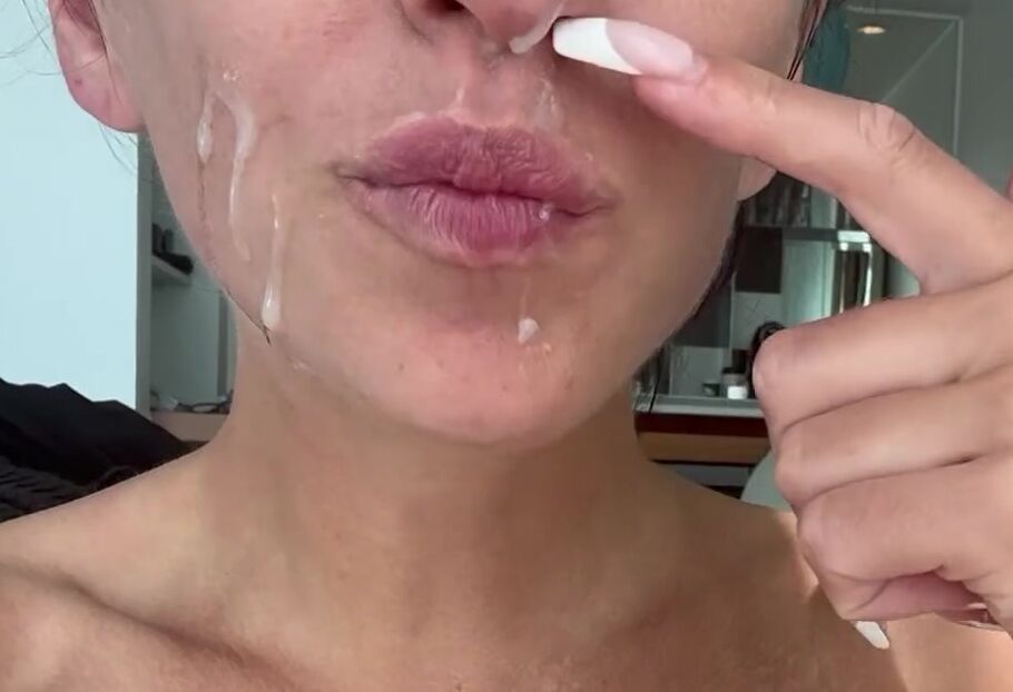 Pretty In Pink Nicknamed Prettyinpinkxoxofficial Onlyfans Guys My Birthdays Tomorrow Lots Of Dirty Bday Activities Happening On My Page This Weekend