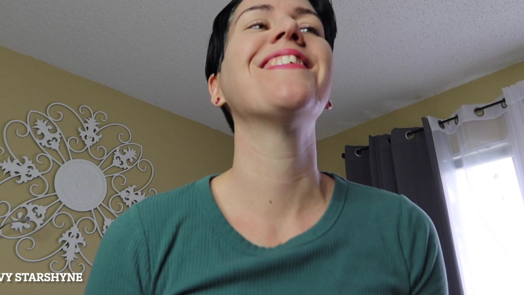 Ivystarshyne Gay Rides