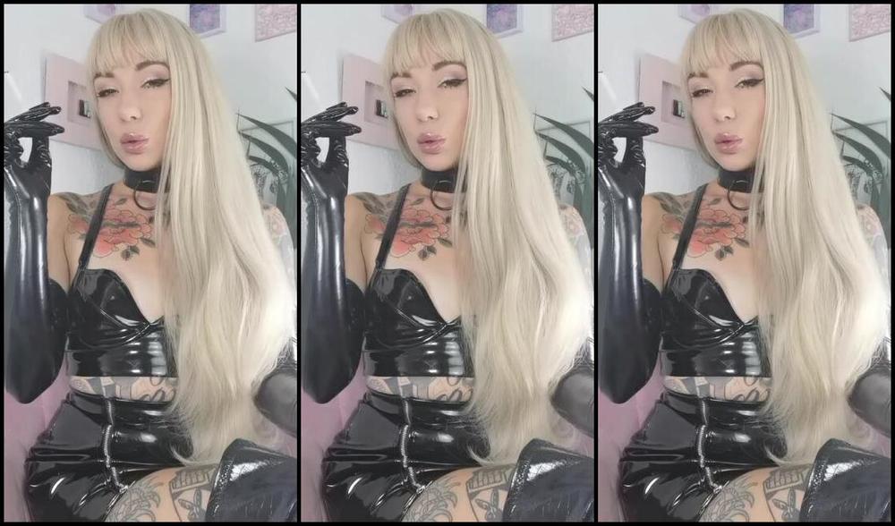 Queen Kinkerbell Nicknamed Kinkerbell23 Onlyfans A Queen Always Needs A Well Behaved Pup By Her Side Whos It Going To Be Dont