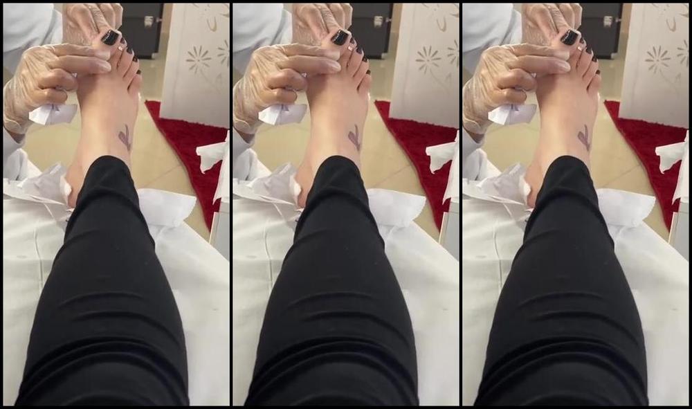 Queen Rainha Onlyfans Day To Make My Feet Beautiful And Soft For My Subscribers Dia De Deixar Os Ps Lindos E Macios