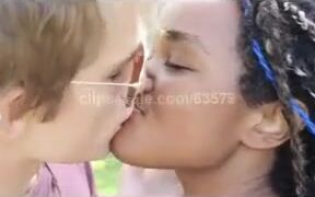 Kissingchannel Nicknamed Kissingchannel 10 23 2017 Onlyfans Video Tm Kissing Video1 Full Video 4 Min