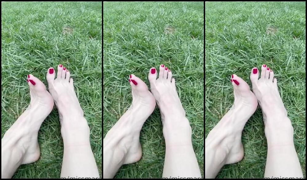 Missmaroe Onlyfans Greek Toes In Their Natural Habitat