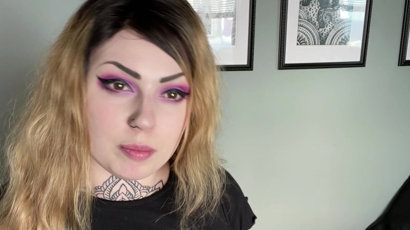 "MissValentina" british, femdom, finance, financialdomination Pay For My Time manyvids