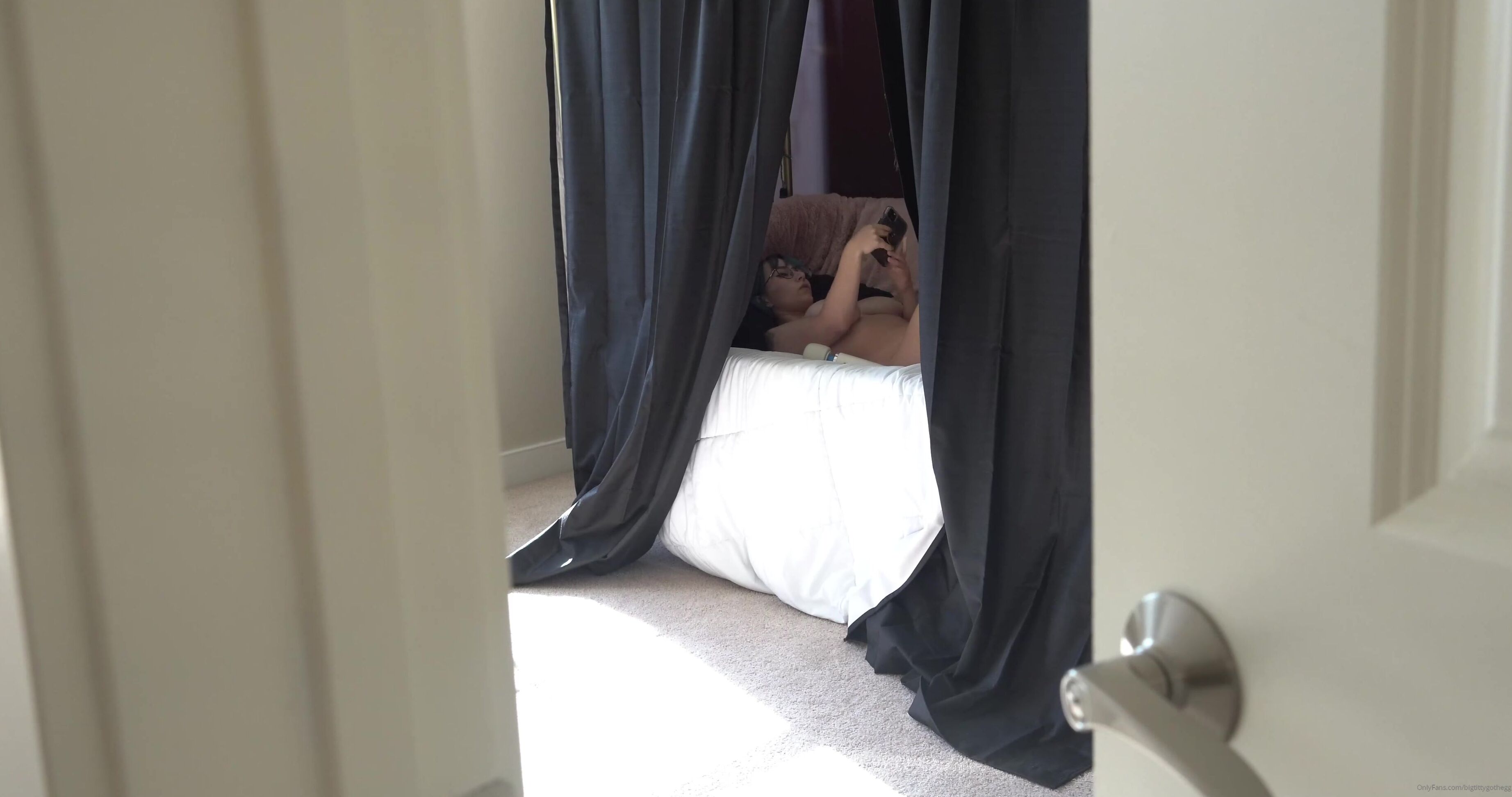 Bigtittygothegg Here Is My First Ever Spying Video I Find The Idea Of Being Spied On Extremely Hot T